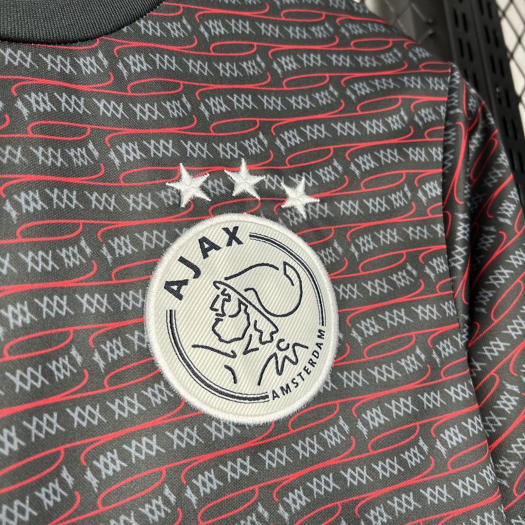 AJAX - MAILLOT AVANT MATCH 24/25