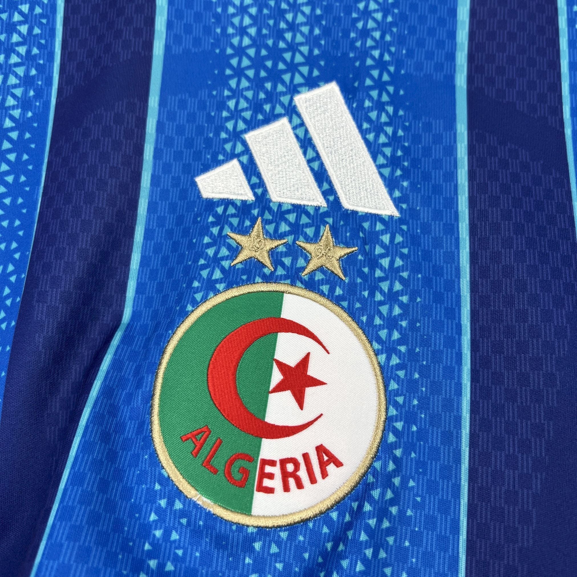 ALGÉRIE - MAILLOT AVANT MATCH "BLEU" 2026