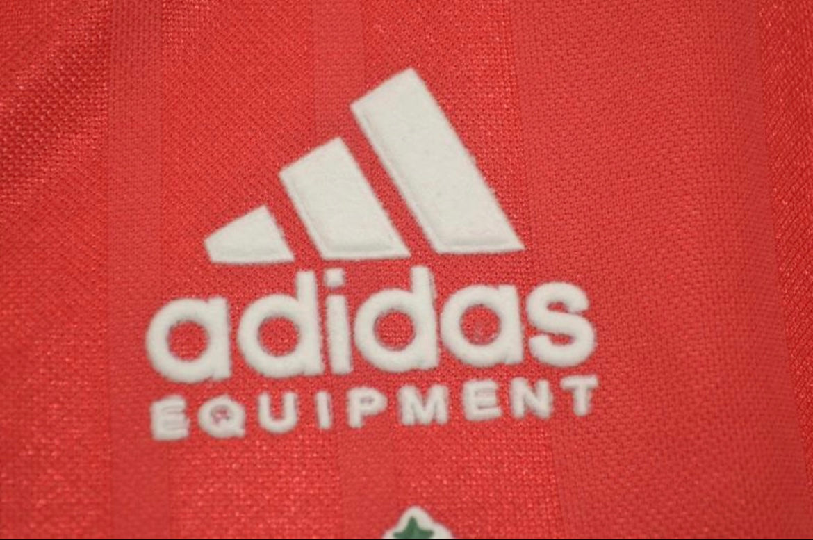 Liverpool 1993/94 Domicile