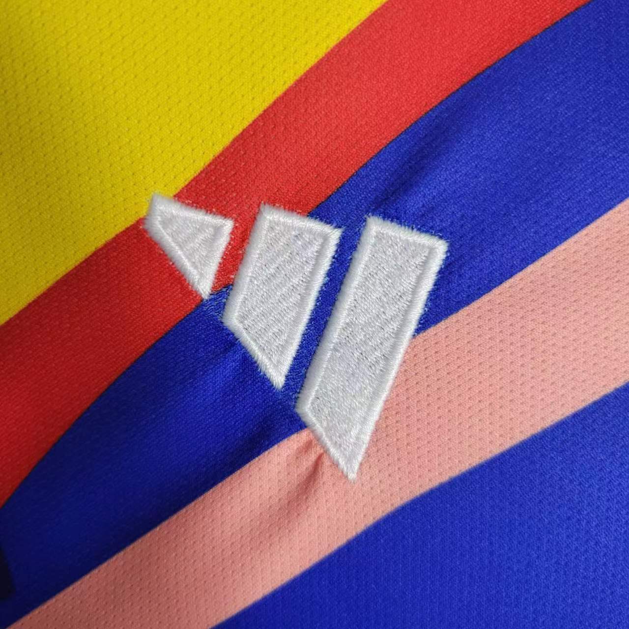 OLYMPIQUE LYONNAIS - MAILLOT EXTÉRIEUR THIRD 23/24