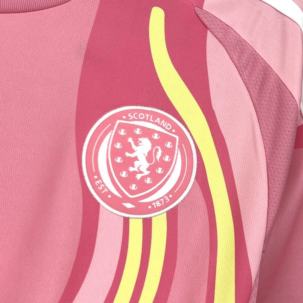 ÉCOSSE - MAILLOT EXTÉRIEUR ROSE "UEFA" 2025