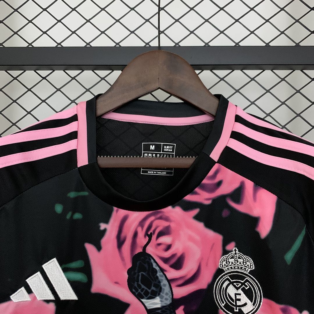 REAL MADRID - MAILLOT CONCEPT "SERPENT ROSE" 25/26