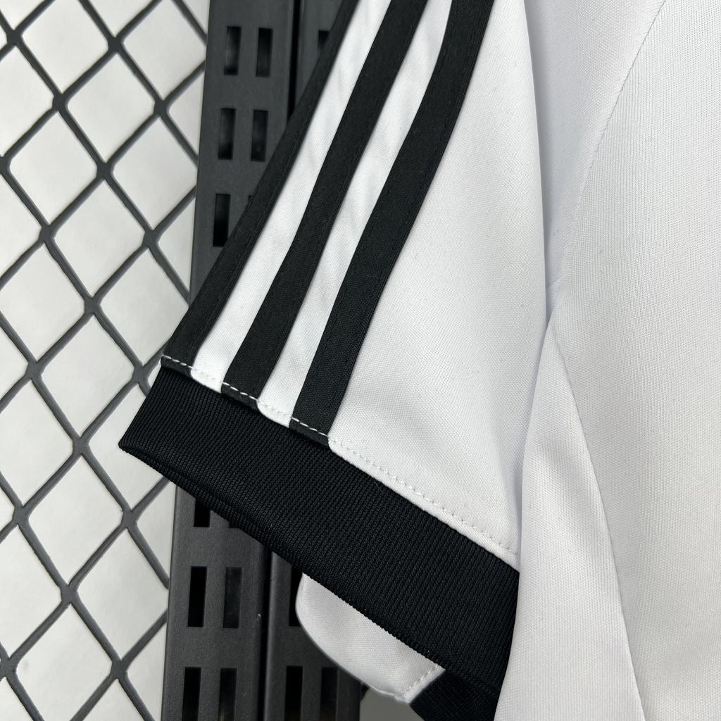 REAL MADRID - MAILLOT CONCEPT 26/27