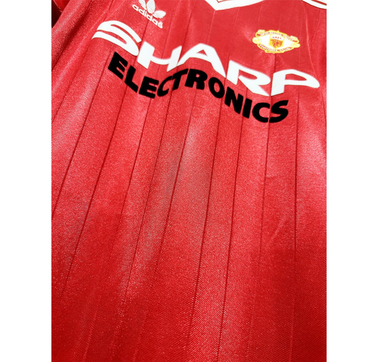 MANCHESTER UNITED - MAILLOT DOMICILE MANCHES LONGUES 1982/83