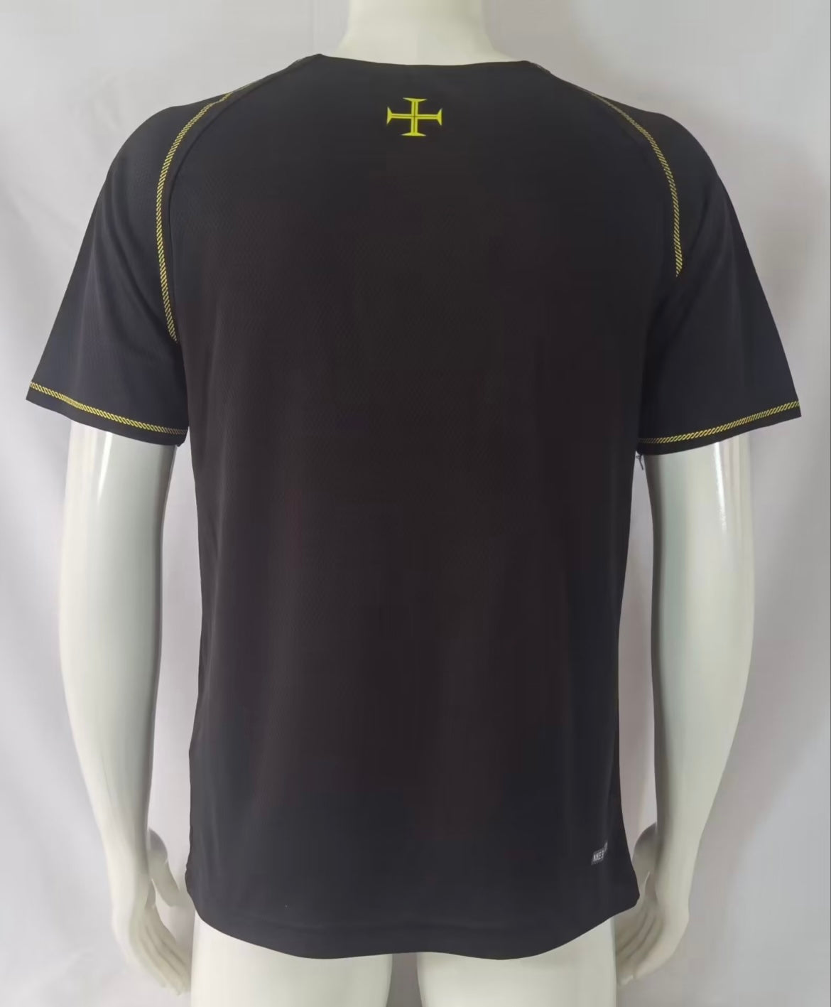 PORTUGAL - MAILLOT EXTÉRIEUR 2006