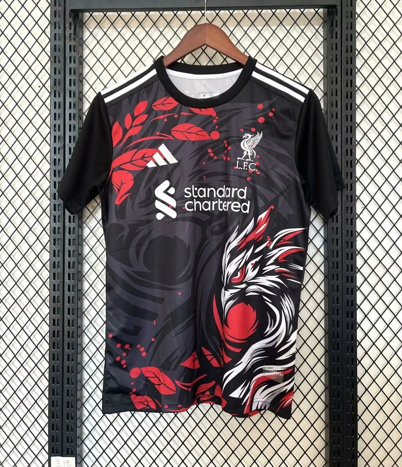 Maillot 24/25 Liverpool Noir Spécial Dragon