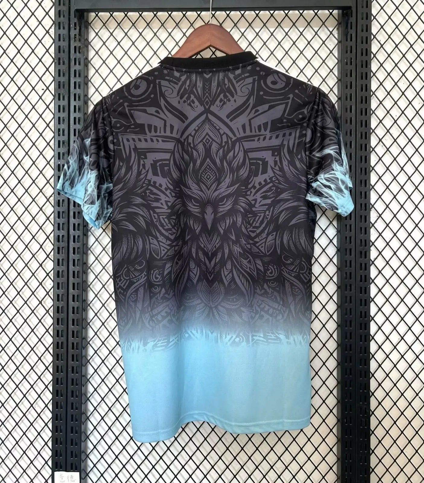 Maillot 24/25 Liverpool Bleu Spécial Dragon