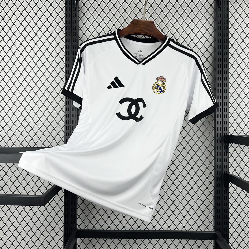 REAL MADRID - MAILLOT CONCEPT 26/27