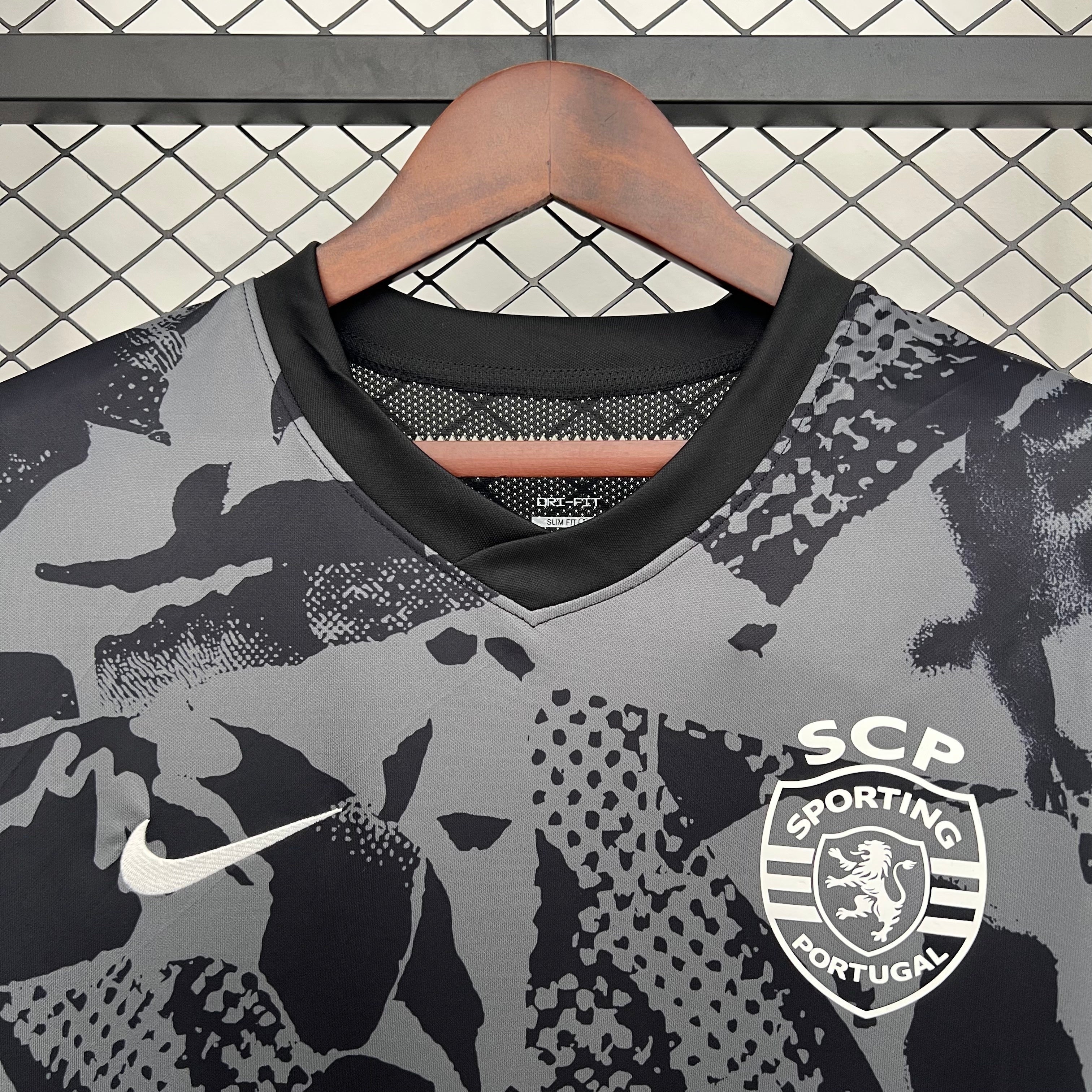 SPORTING - MAILLOT ENTRAINEMENT 25/26