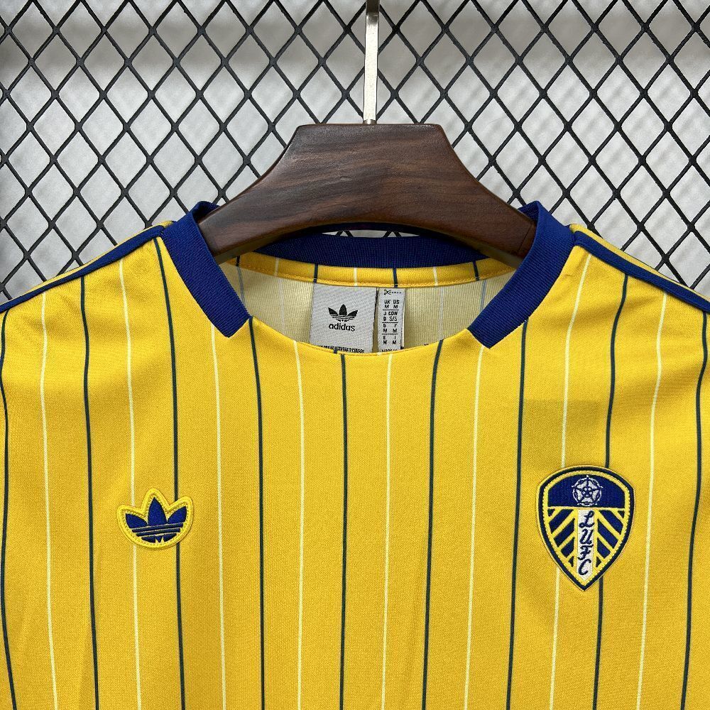 LEEDS UNITED - MAILLOT RETRO 25/26