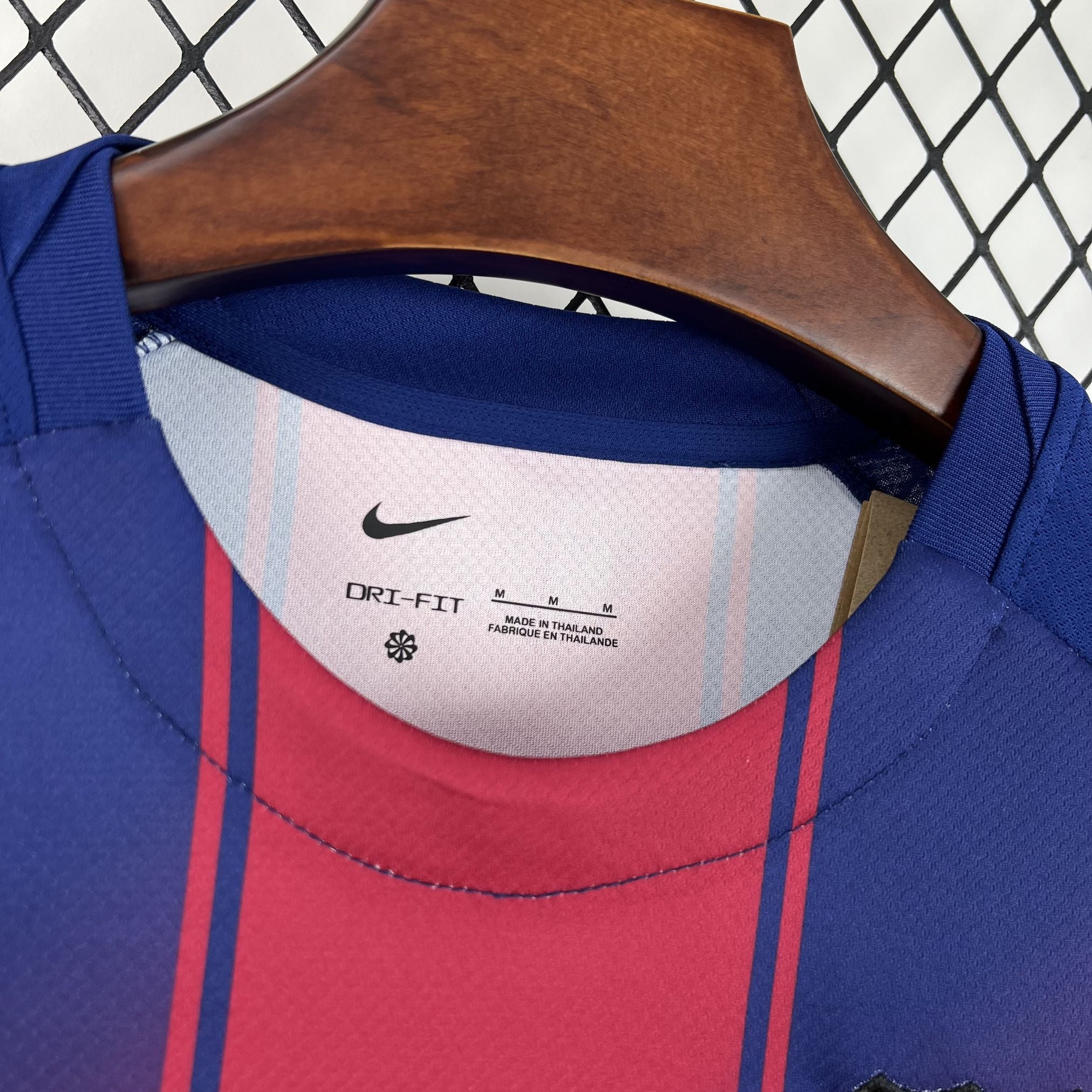 FC BARCELONE - MAILLOT DOMICILE X Olivia Rodrigo 25/26