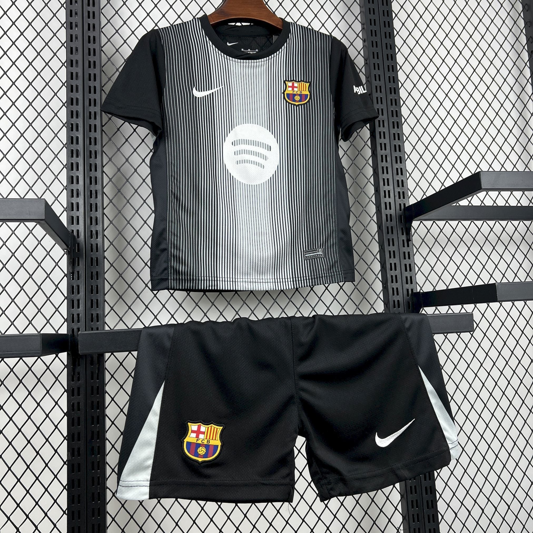FC BARCELONE - ENSEMBLE ENFANT GARDIEN "NOIR" 25/26