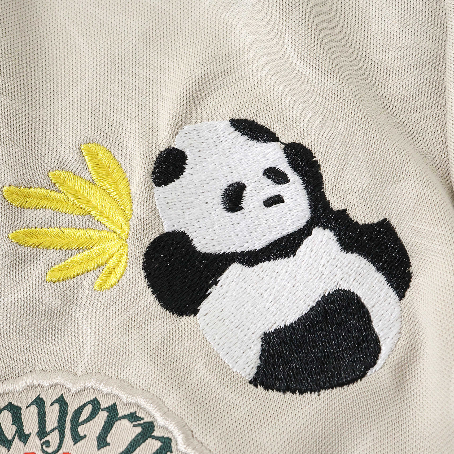 BAYERN MUNICH - MAILLOT BRODÉE 25/26