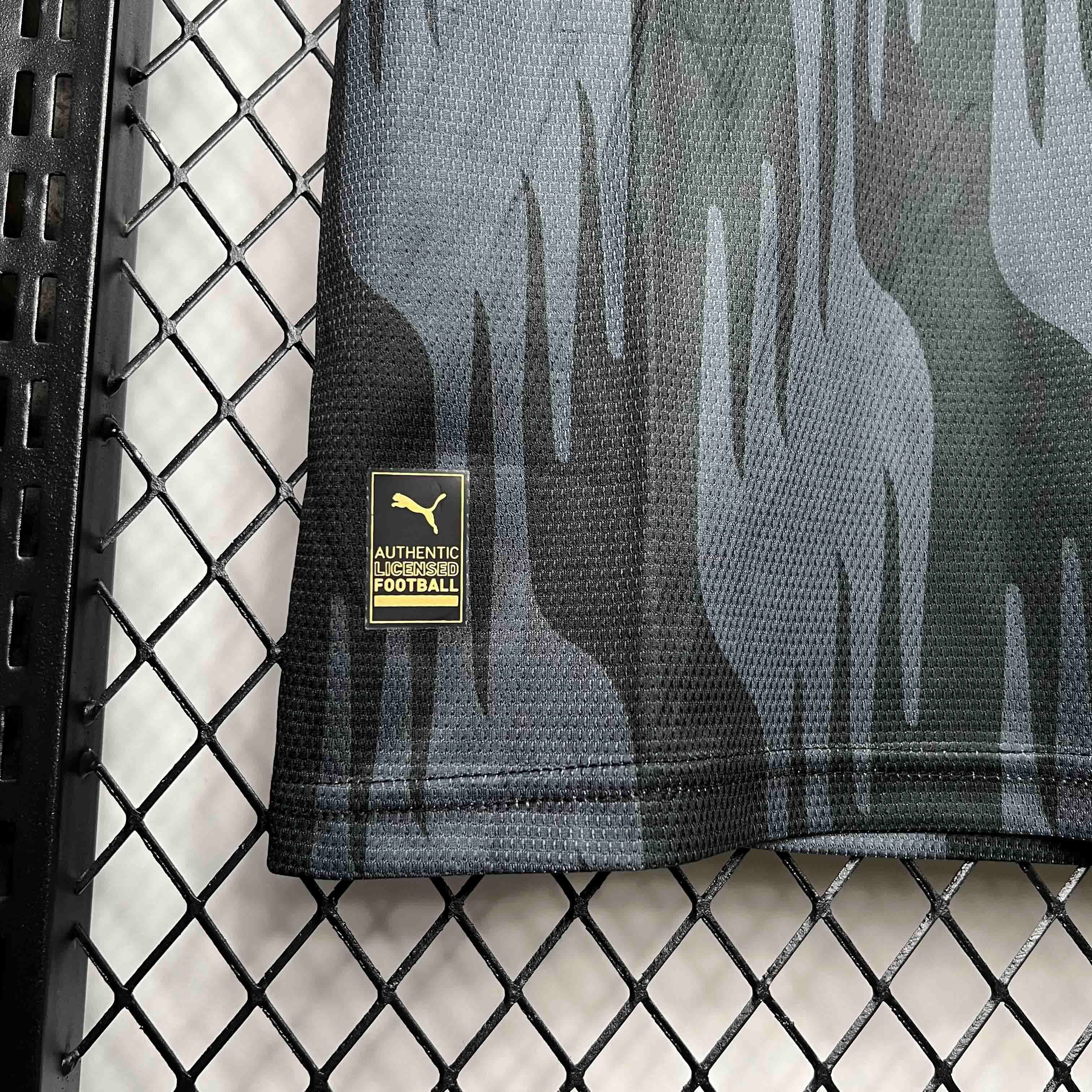 EINDHOVEN - MAILLOT ENTRAINEMENT 24/25