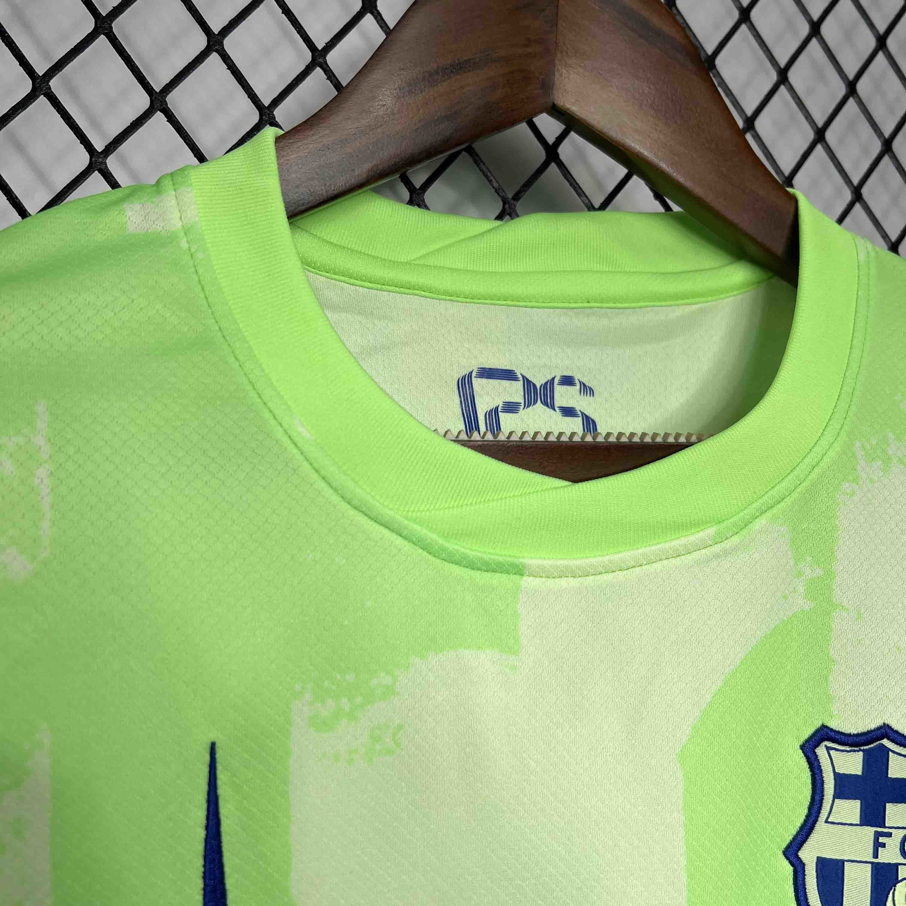 FC BARCELONE - MAILLOT EXTÉRIEUR THIRD 24/25