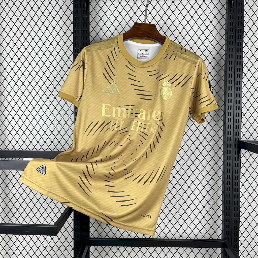 REAL MADRID - MAILLOT CONCEPT "OR" 25/26