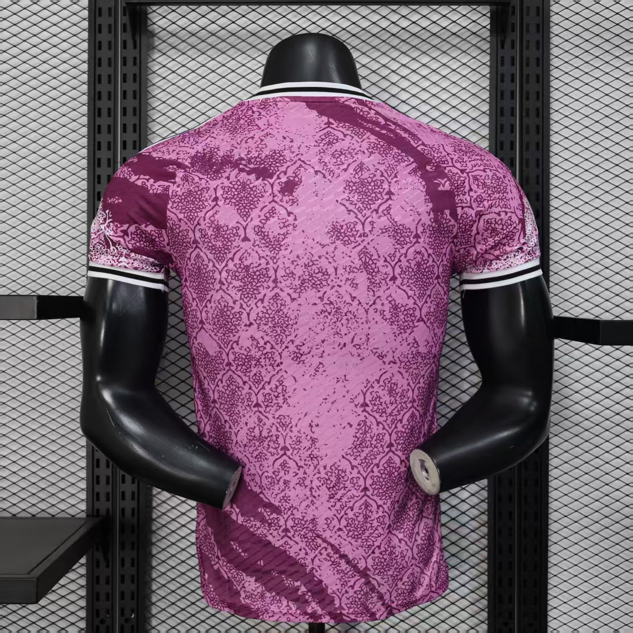 REAL MADRID - MAILLOT CONCEPT 2024