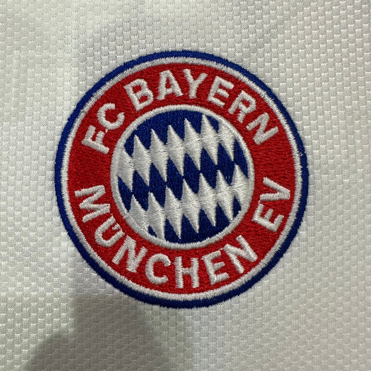 BAYERN MUNICH - MAILLOT EXTÉRIEUR 26/27
