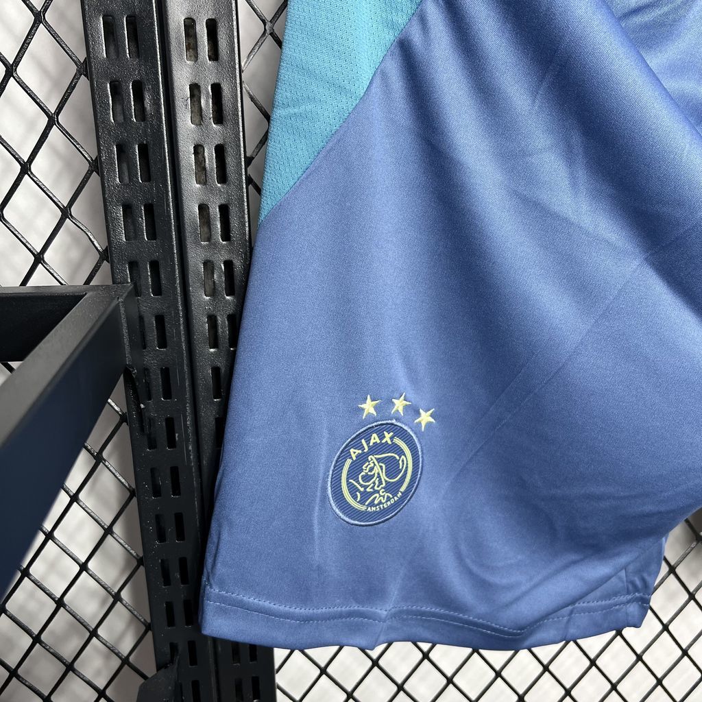 AJAX - SHORT EXTÉRIEUR 24/25