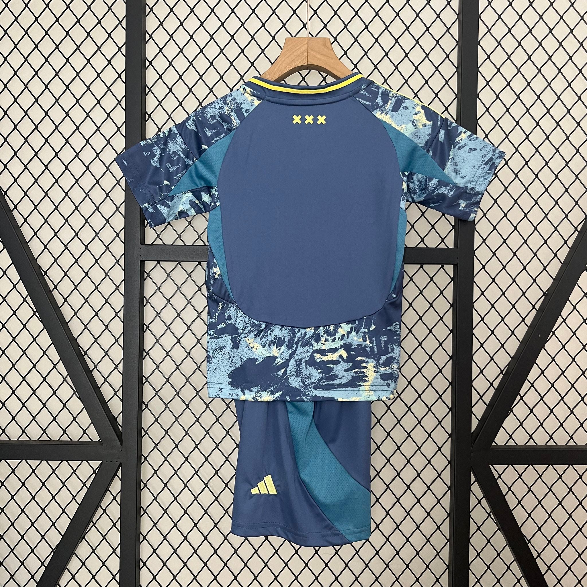 AJAX - ENSEMBLE ENFANT EXTÉRIEUR 24/25