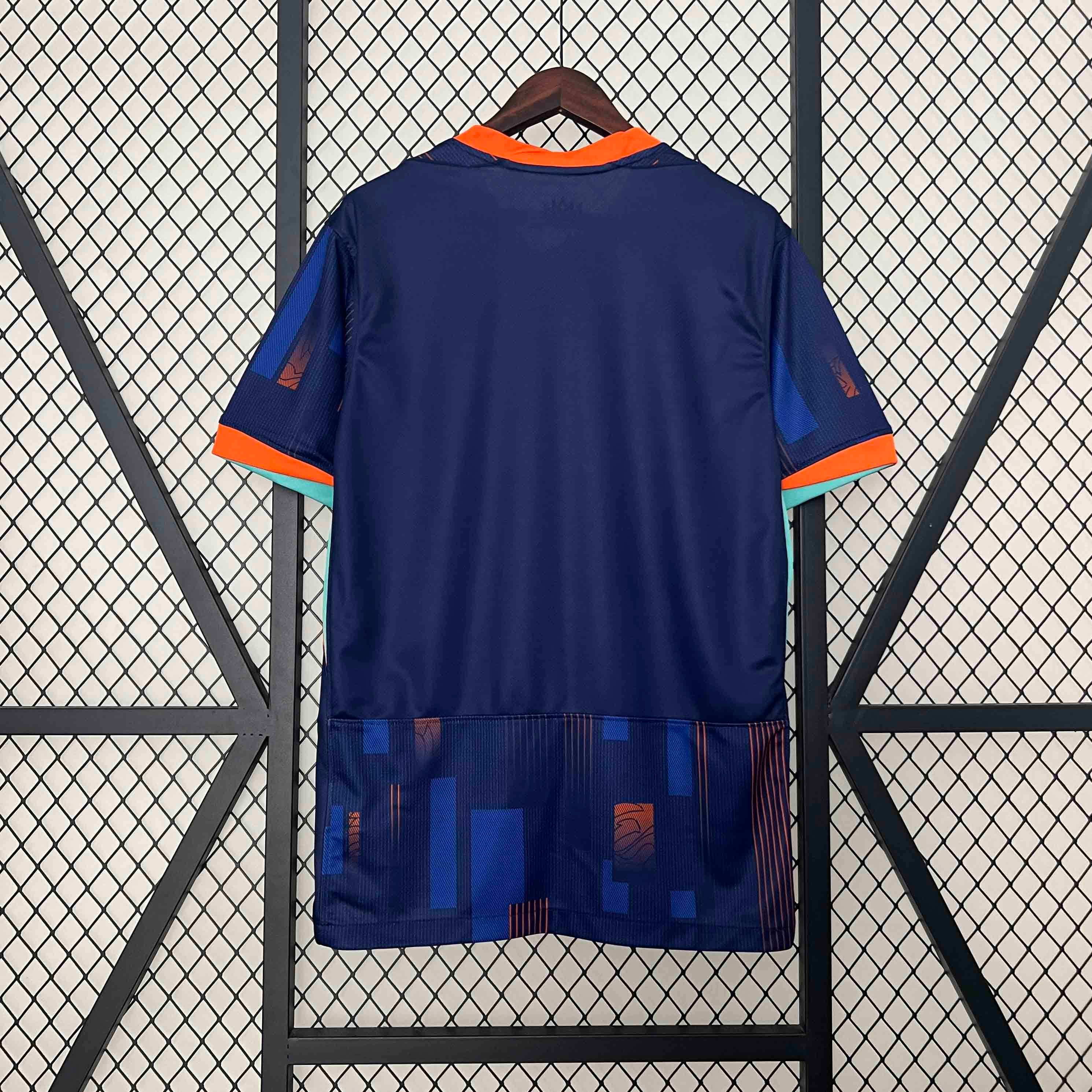 PAYS BAS - MAILLOT EXTÉRIEUR 2024