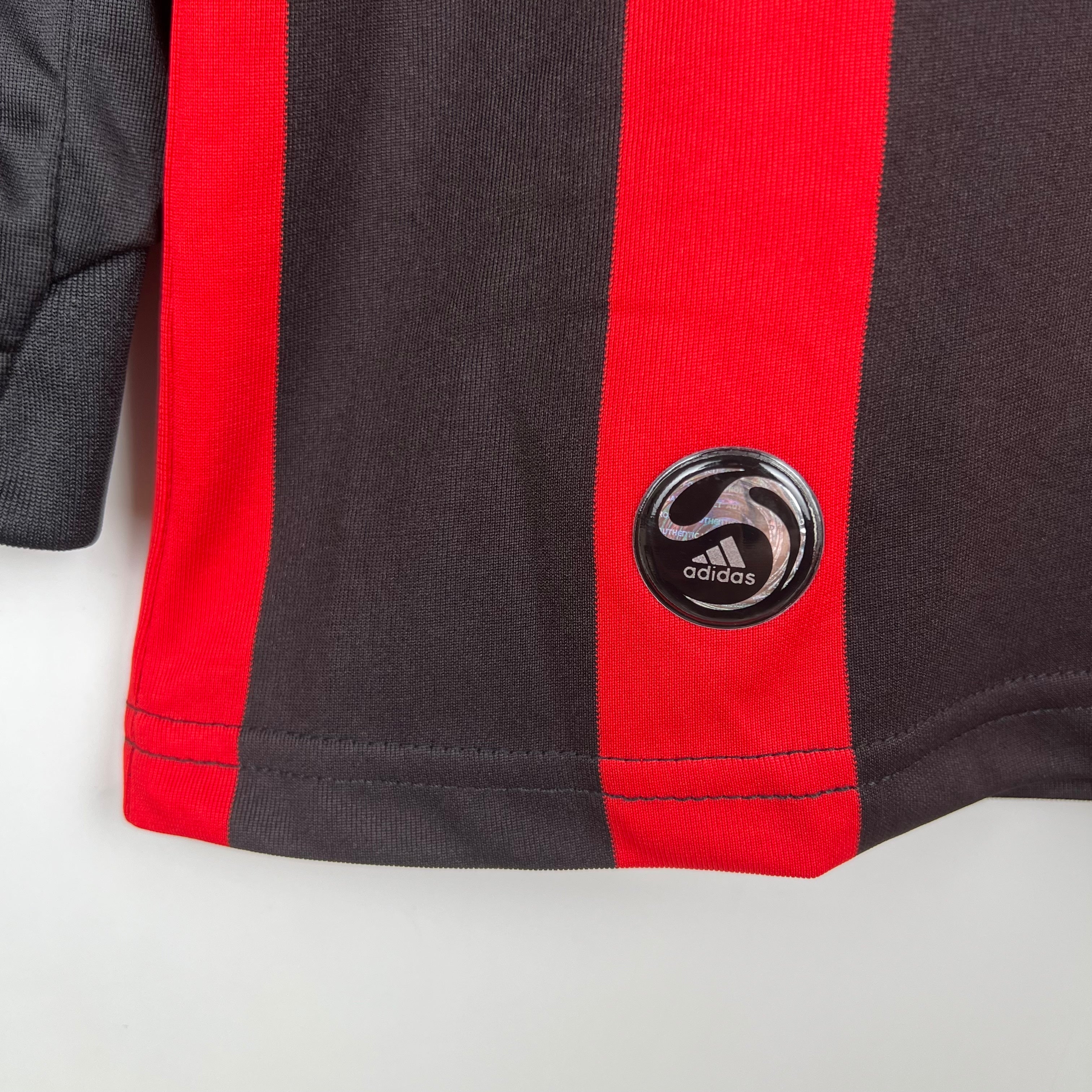 AC MILAN - MAILLOT DOMICILE MANCHES LONGUES RETRO 08/09