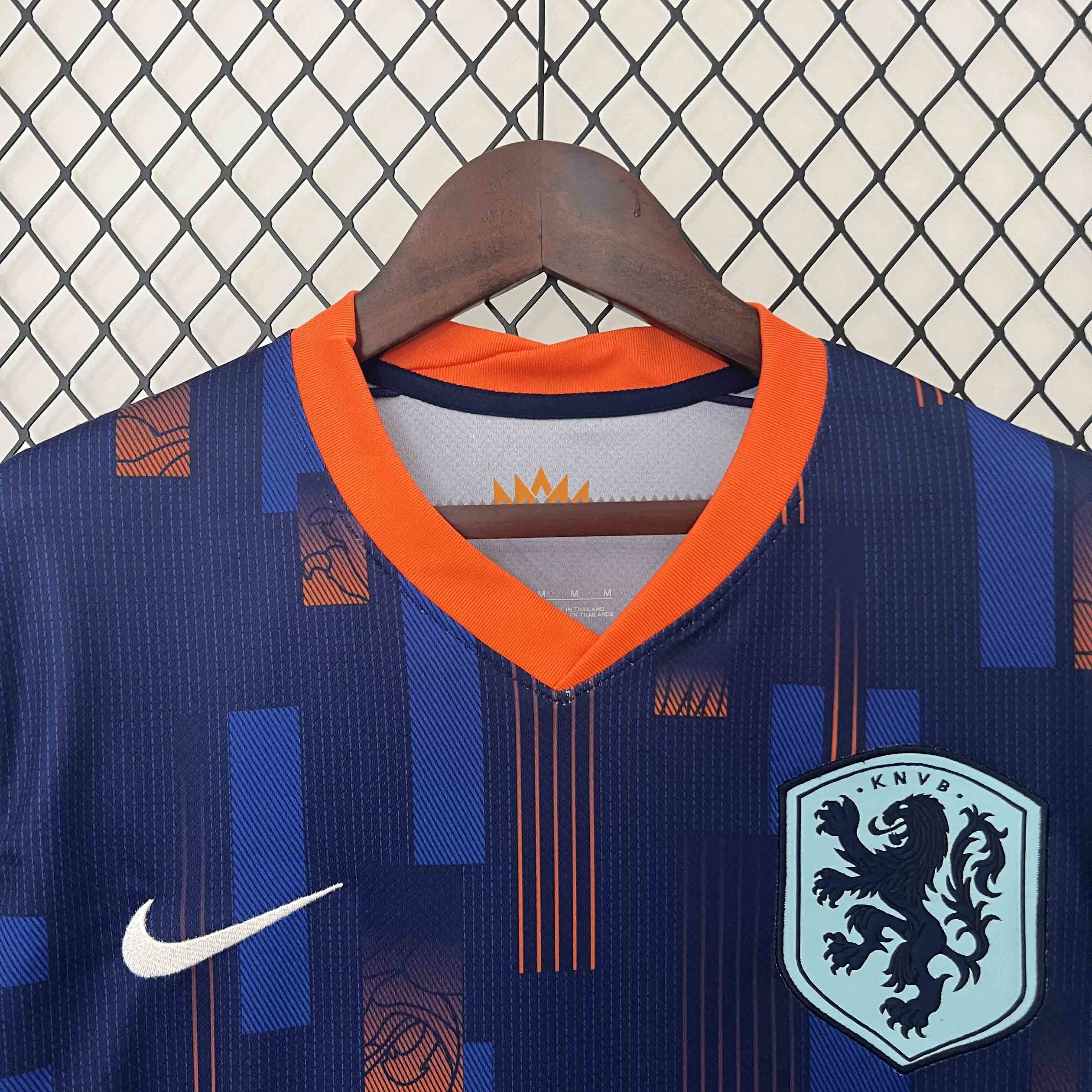 PAYS BAS - MAILLOT EXTÉRIEUR 2024