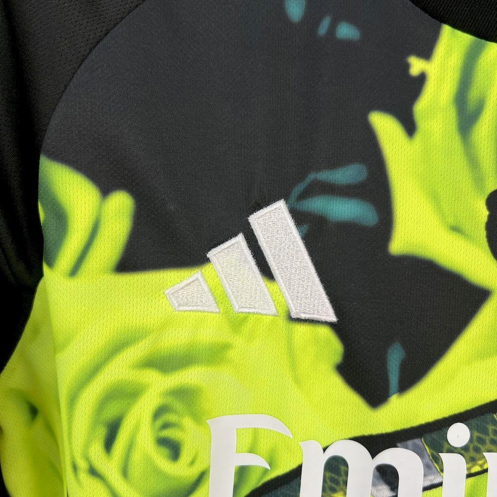 REAL MADRID - MAILLOT CONCEPT "SERPENT ROSE" 25/26