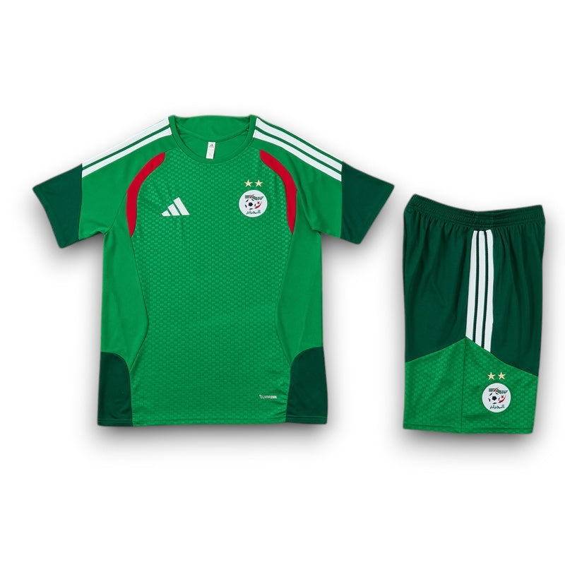 Leazofoot Algeria 2026 training kit featuring a green jersey with red accents and matching green shorts.