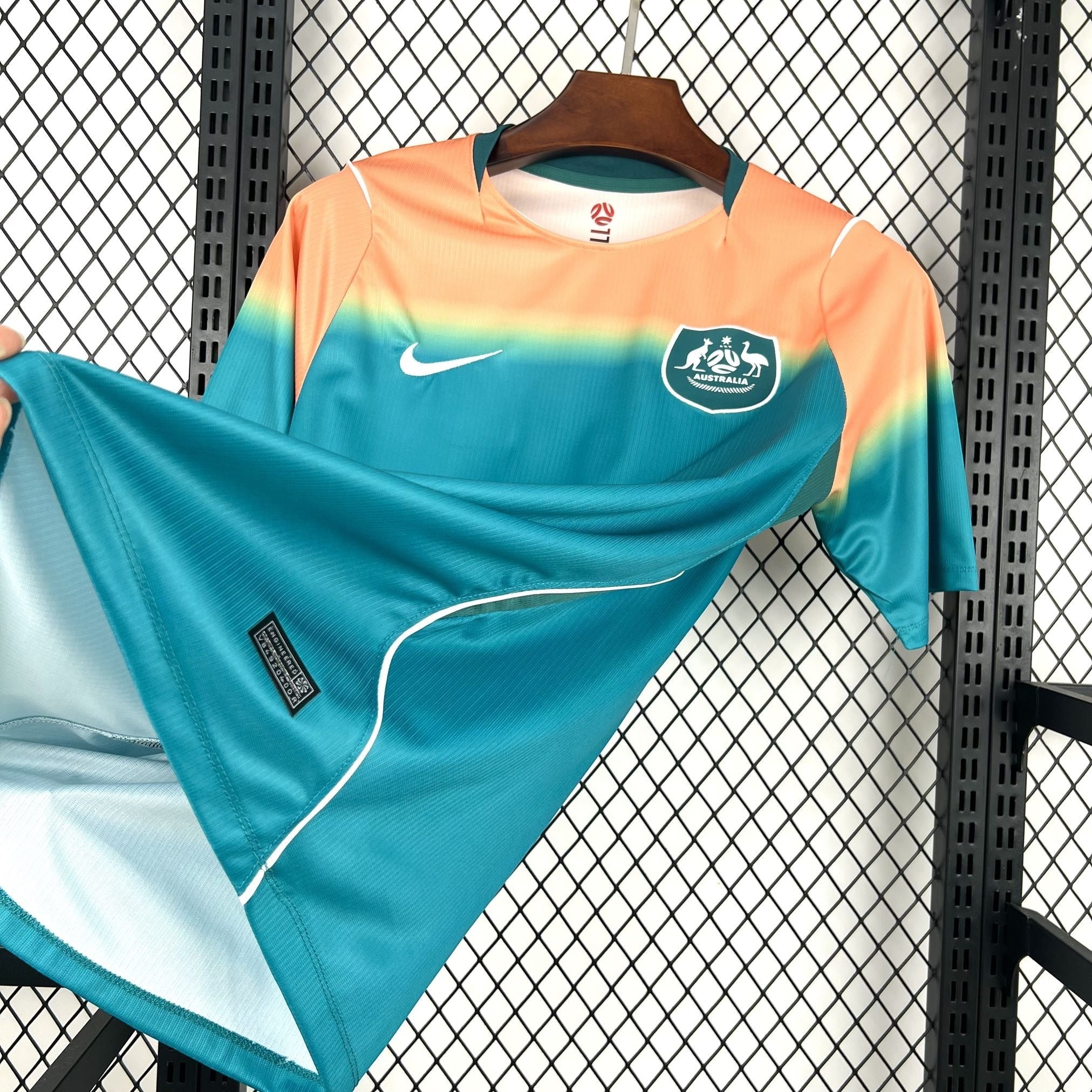 Leazofoot AUSTRALIE 2026 away soccer jersey with teal and orange gradient, white Nike swoosh, and Australia crest.