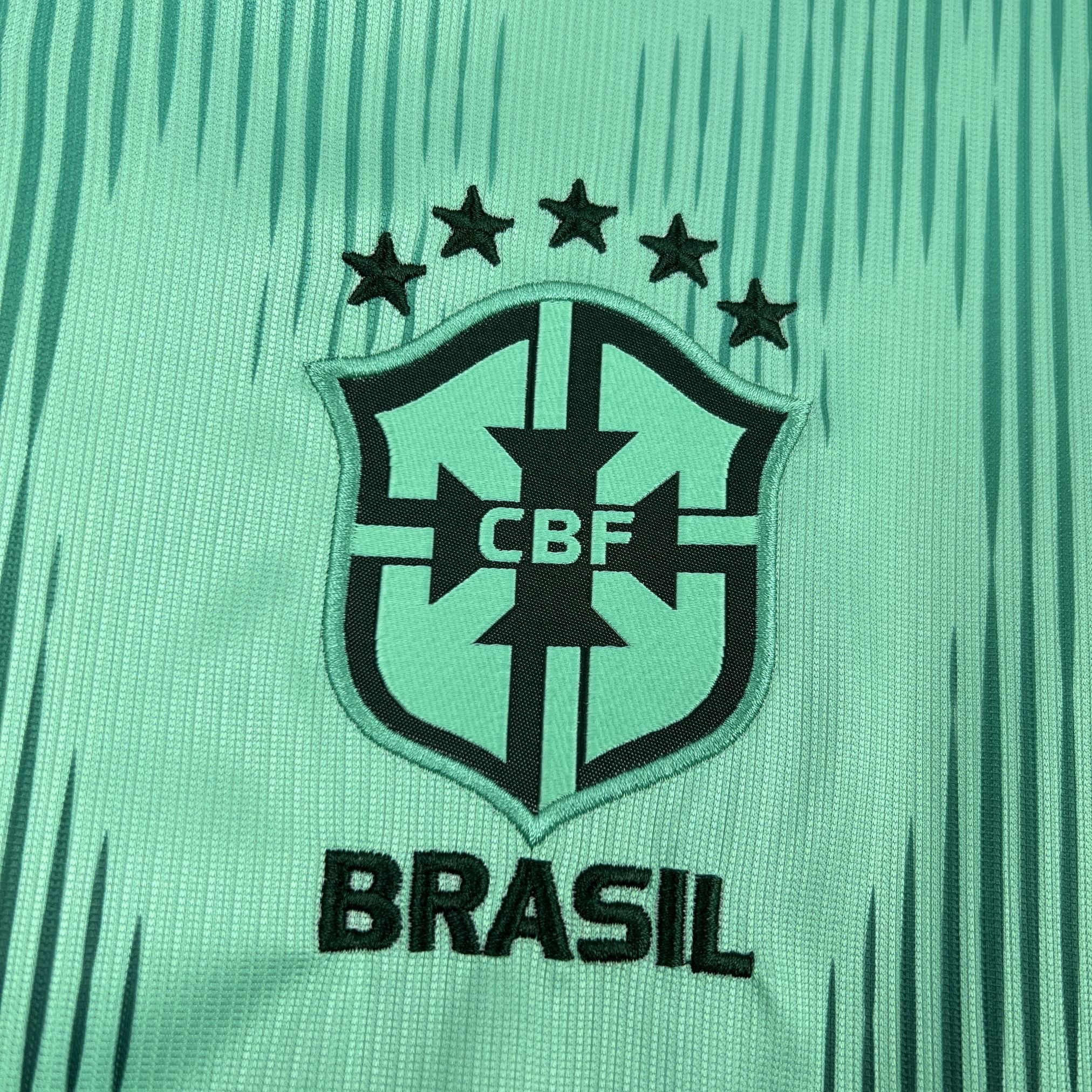 Leazofoot Brasil goalkeeper jersey 2026 in mint green with CBF crest and stars.