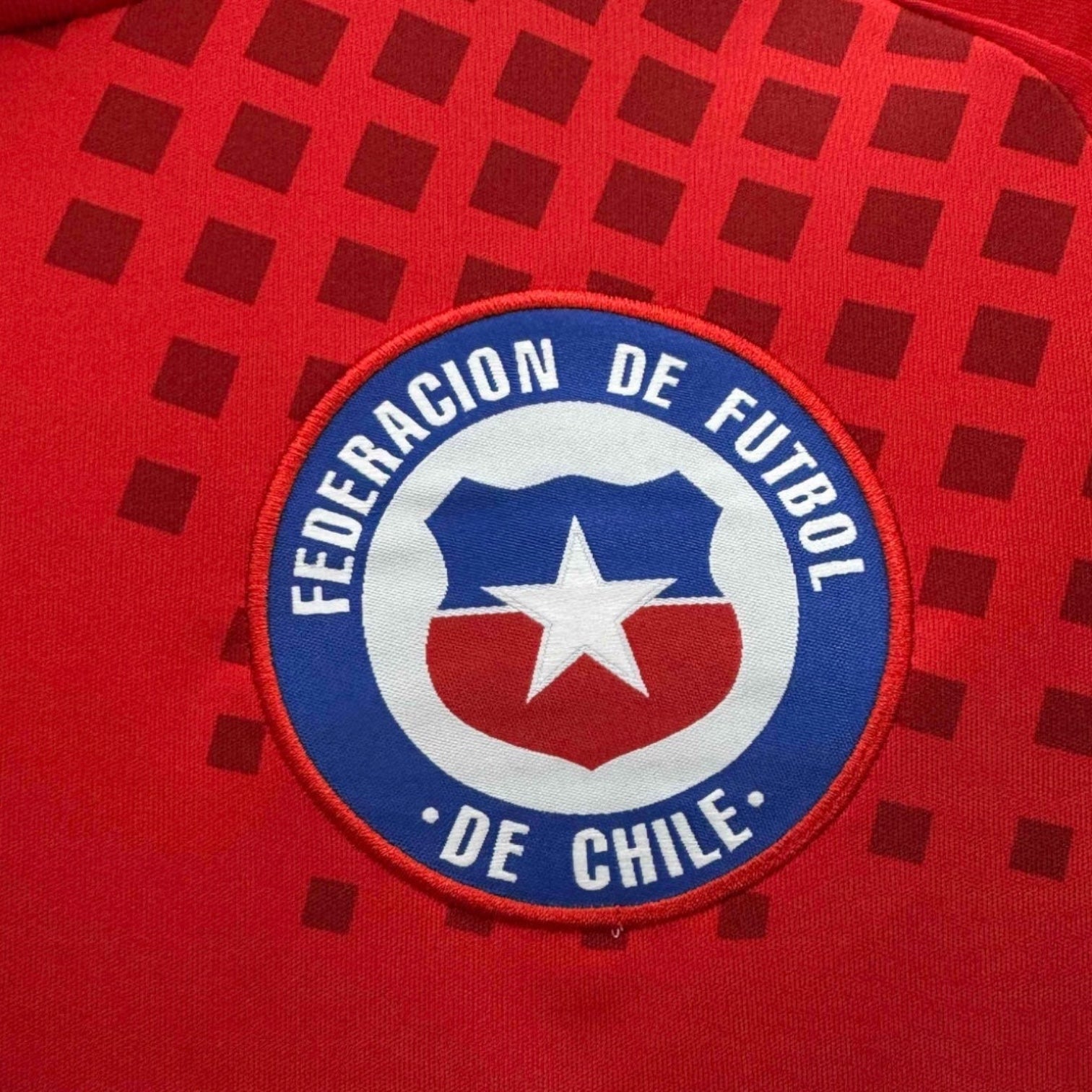 Leazofoot Chile 2024 home soccer jersey featuring the official red, white, and blue national team crest