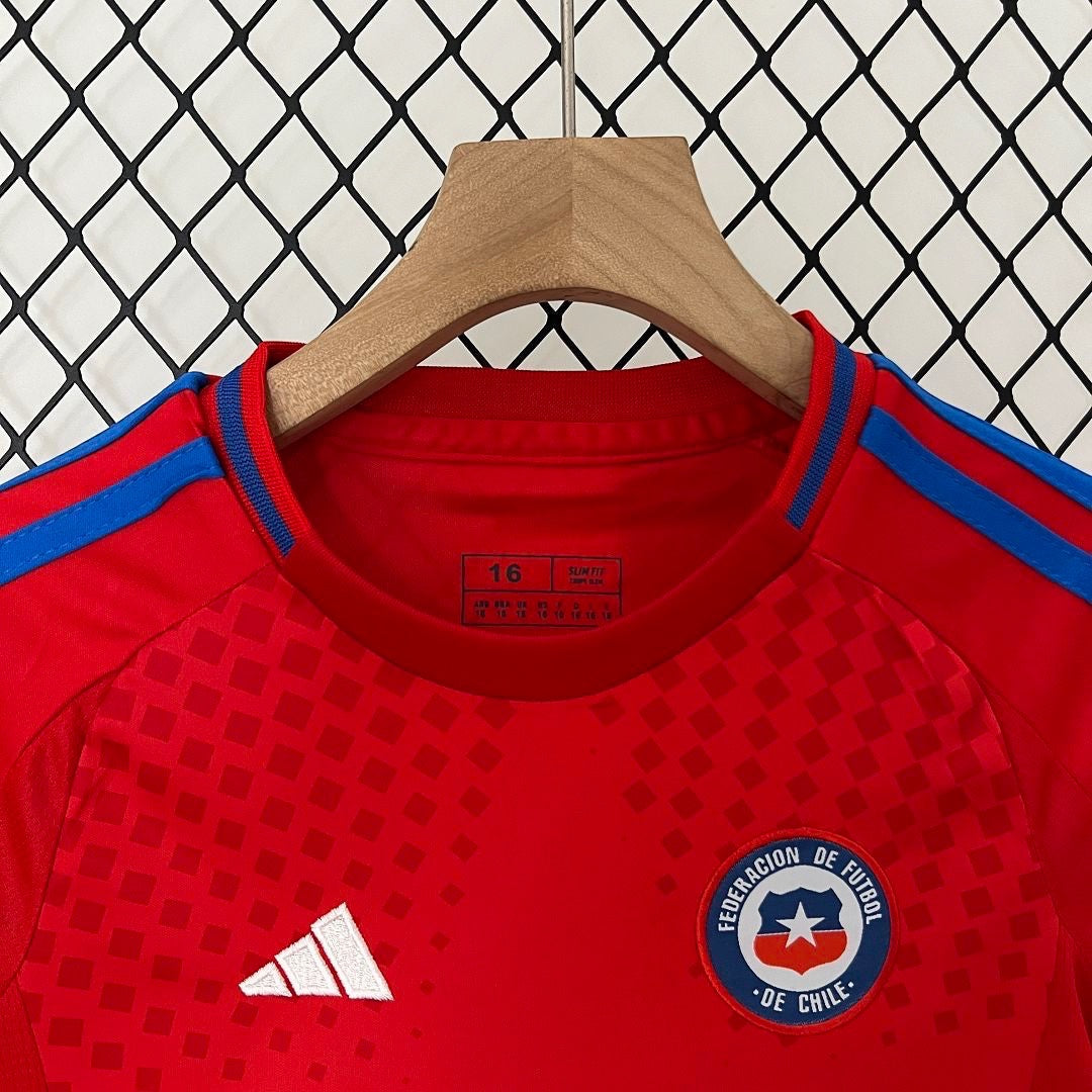 Leazofoot Chile 2024 home kids soccer jersey in red with blue accents, featuring team crest and white logo.
