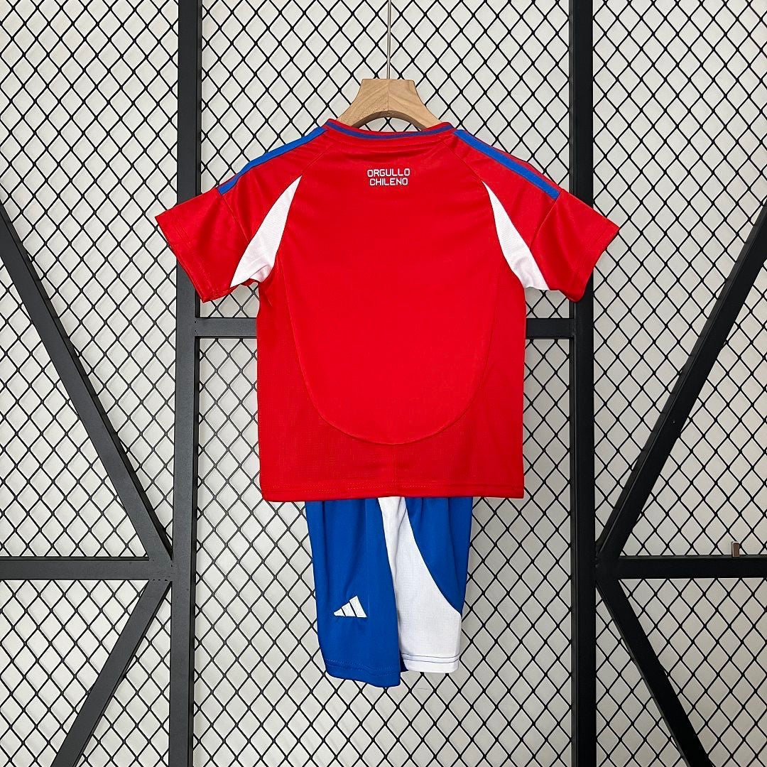 Leazofoot Chile 2024 home kids soccer kit in red, white, and blue with Orgullo Chileno detail on the back.