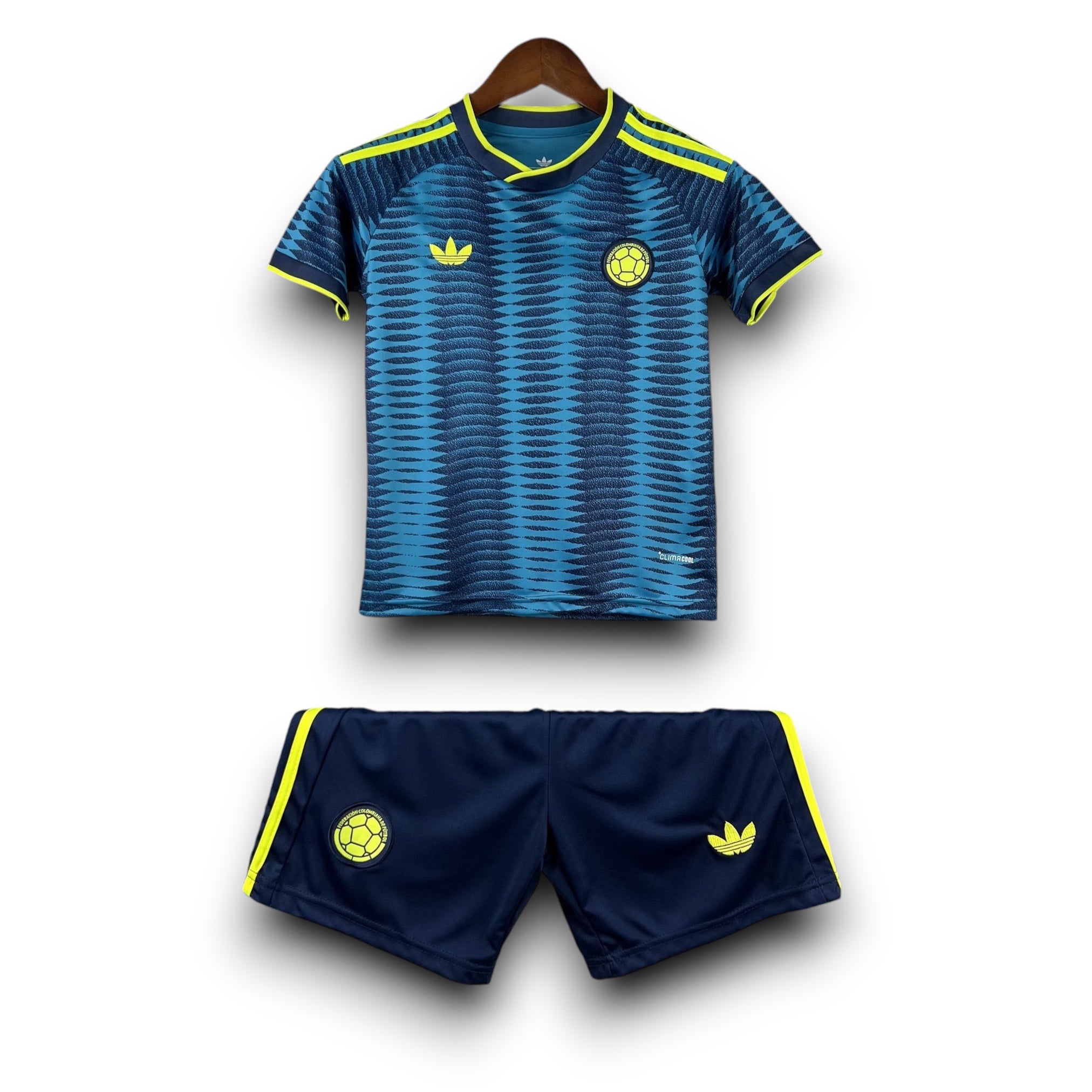 Leazofoot blue and yellow patterned soccer jersey and shorts set for kids.