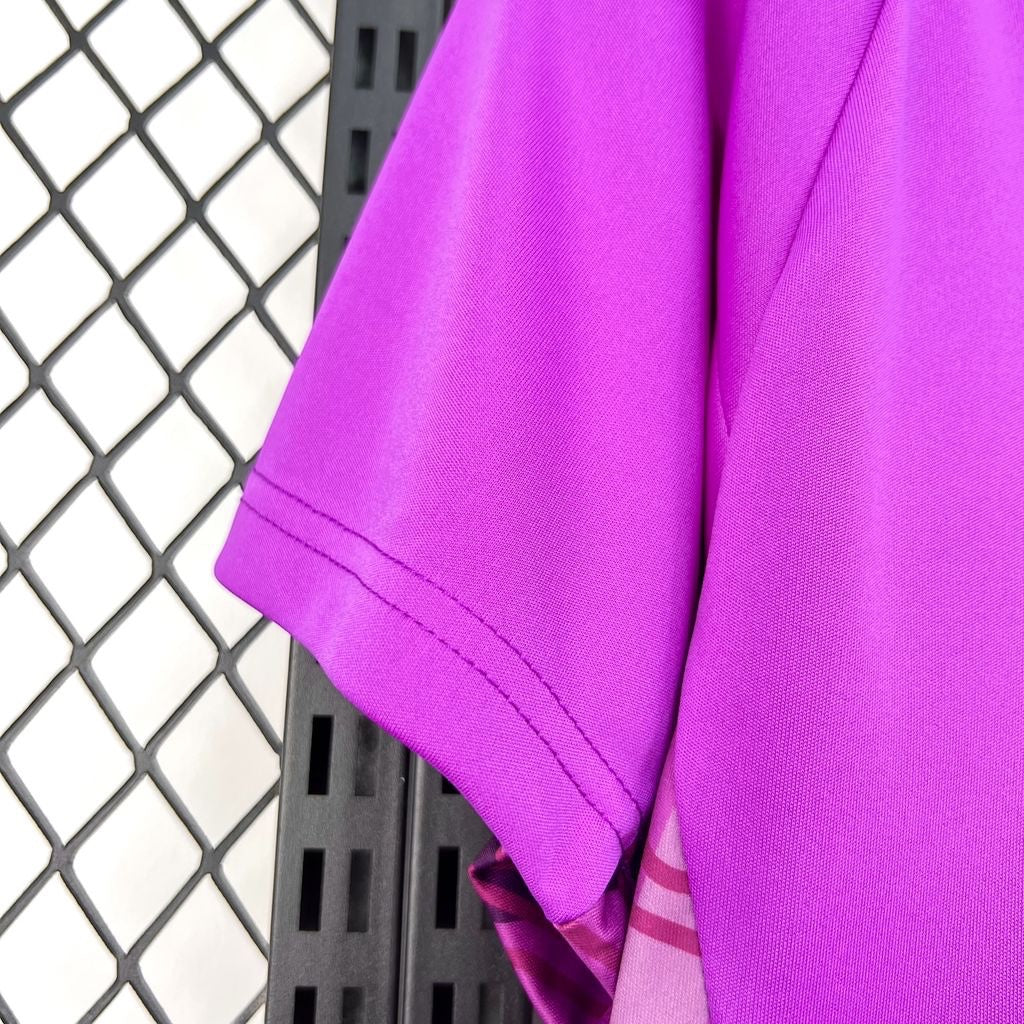 Leazofoot Cruzeiro 26/27 goalkeeper jersey in vibrant purple with short sleeves and performance fabric.