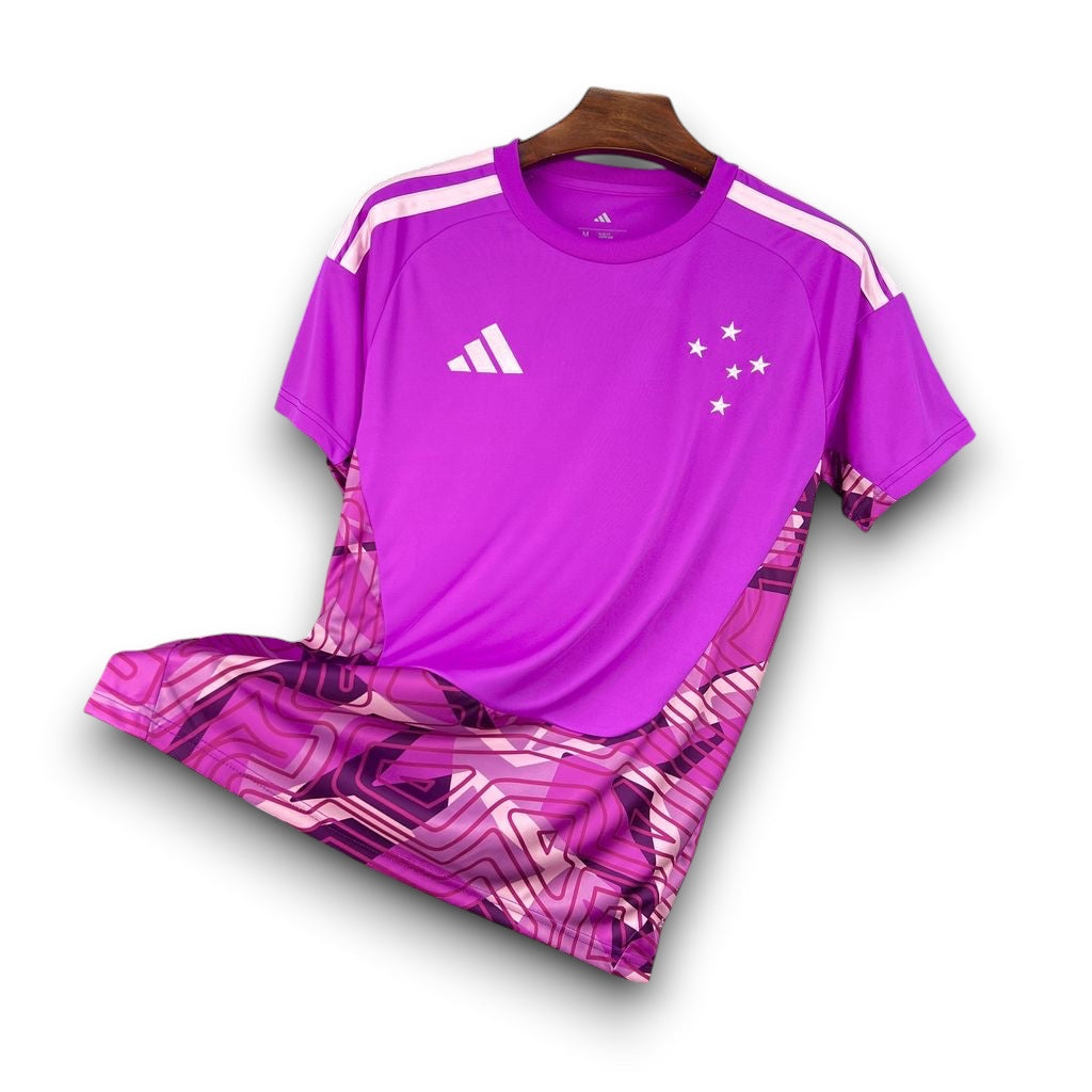 Leazofoot Cruzeiro 26/27 goalkeeper jersey in purple with white star emblem and geometric pattern on the lower half.