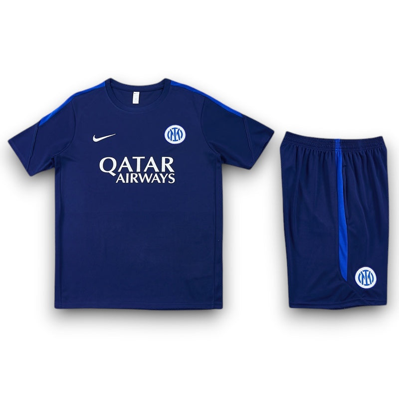 Leazofoot Inter Milan 26/27 training kit in navy blue with bright blue accents, featuring club crest and sponsor logo.