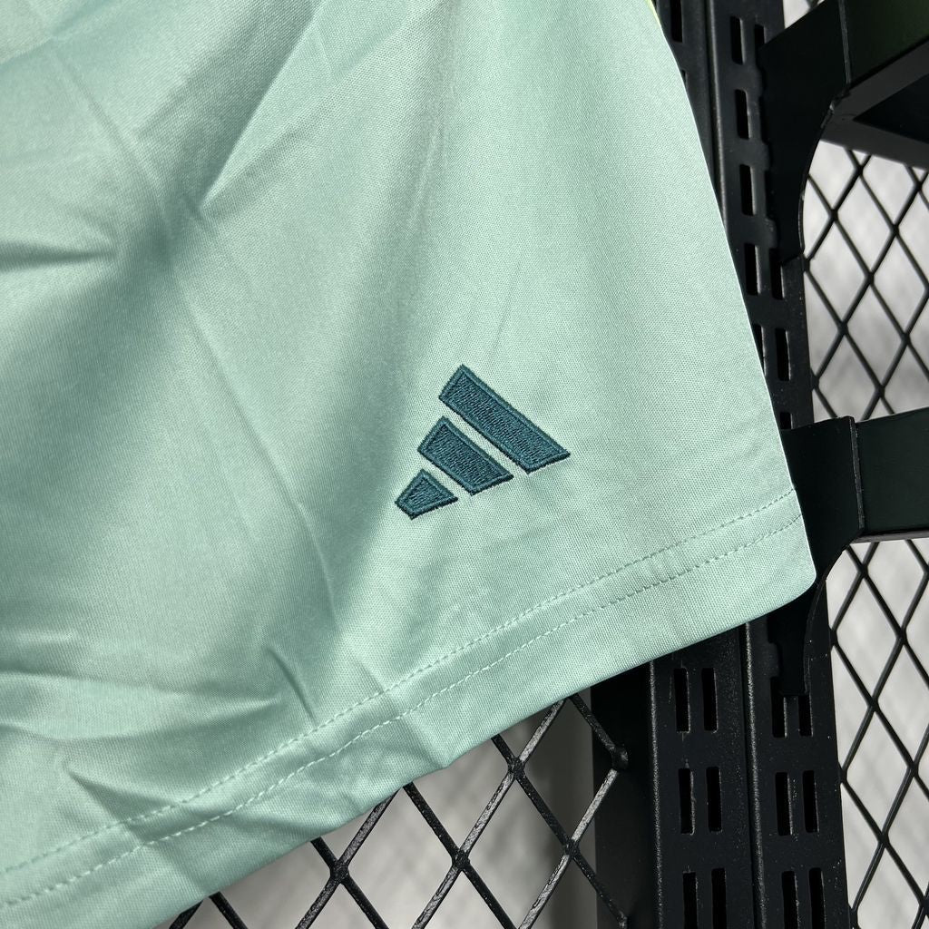 Leazofoot light green Mexico 2022 concept soccer jersey featuring an embroidered dark teal logo on the hem.
