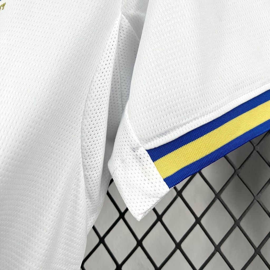 Leazofoot Olympique de Marseille 26/27 home jersey sleeve detail in white breathable mesh with blue and yellow trim.