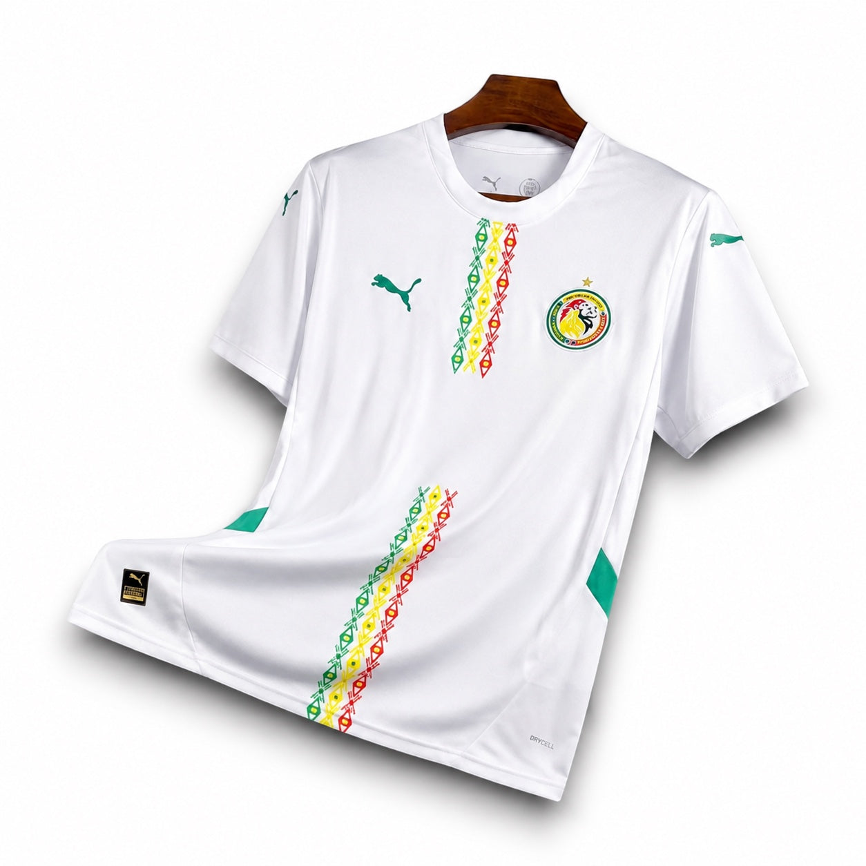 Leazofoot Senegal 24/25 home football jersey in white with green, yellow, and red geometric patterns and team crest.
