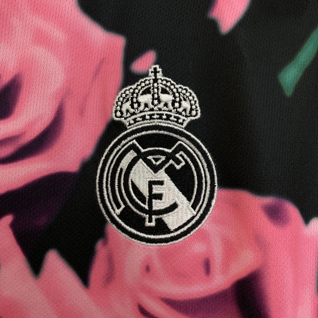 REAL MADRID - MAILLOT CONCEPT "SERPENT ROSE" 25/26