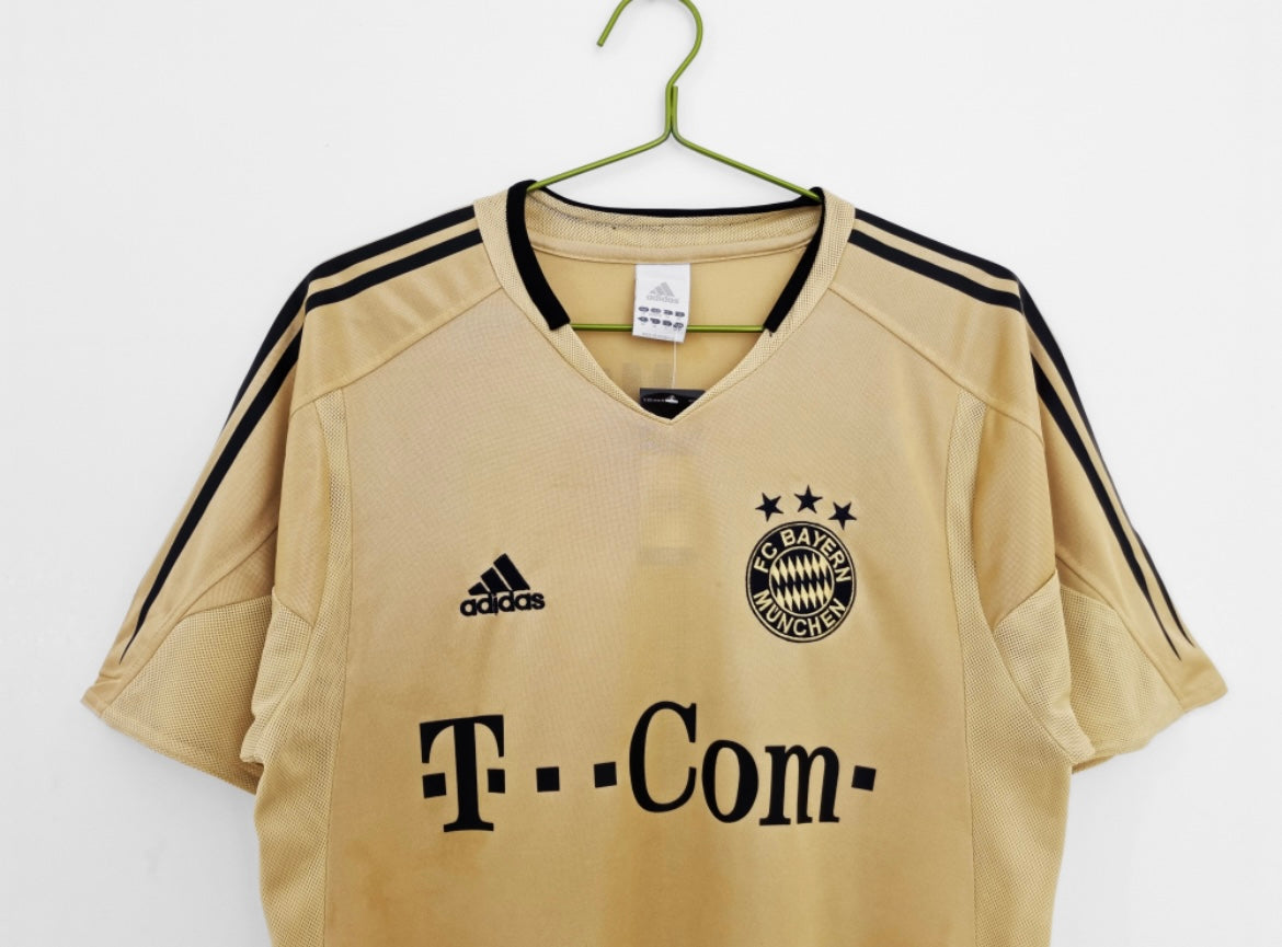 FC Bayern 2004/05 Extérieur