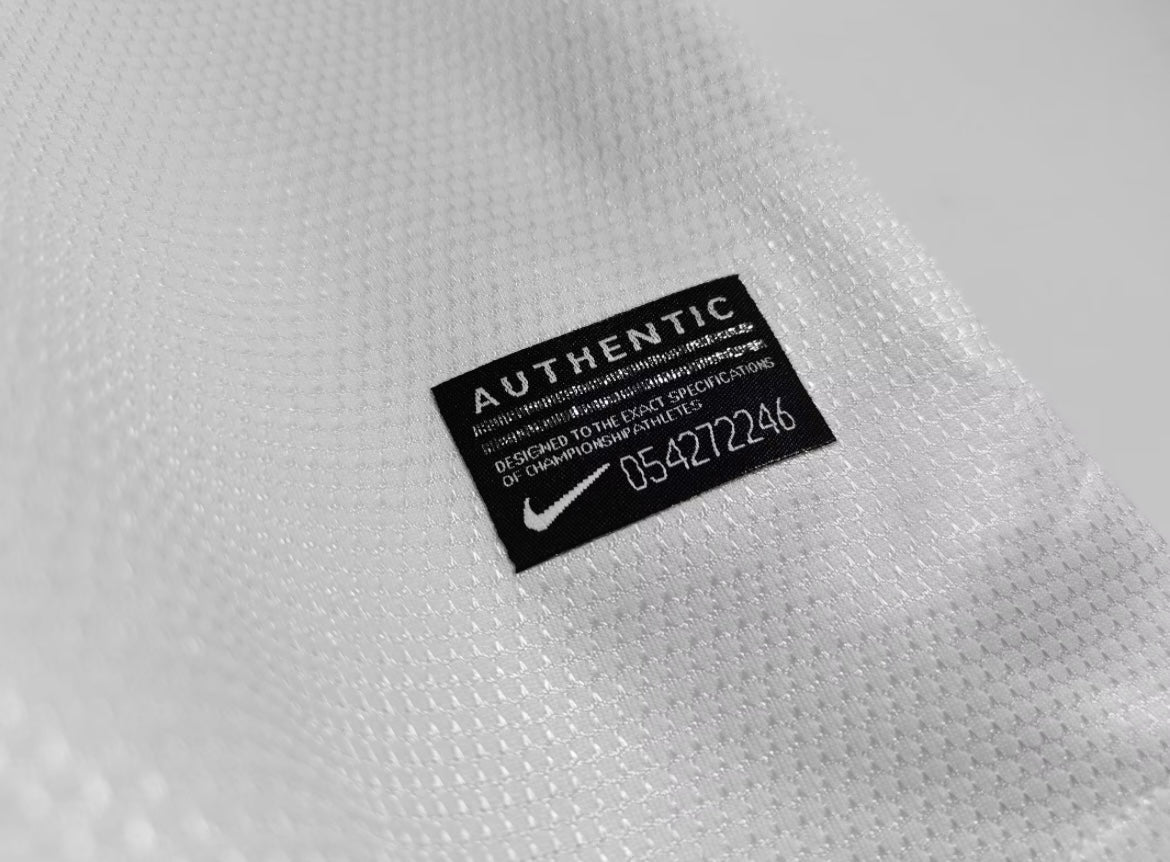 PORTUGAL - MAILLOT EXTÉRIEUR 2012