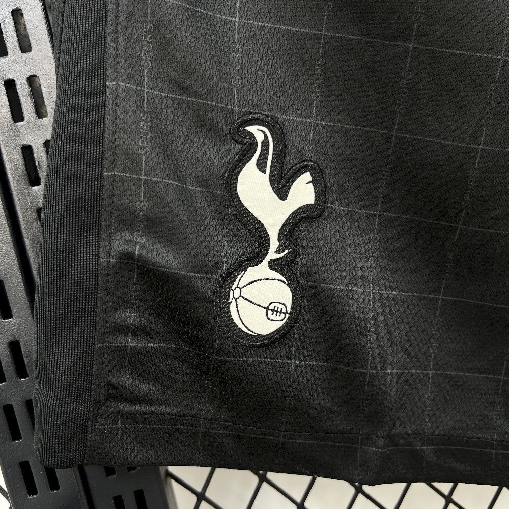 TOTTENHAM - SHORT EXTÉRIEUR 25/26