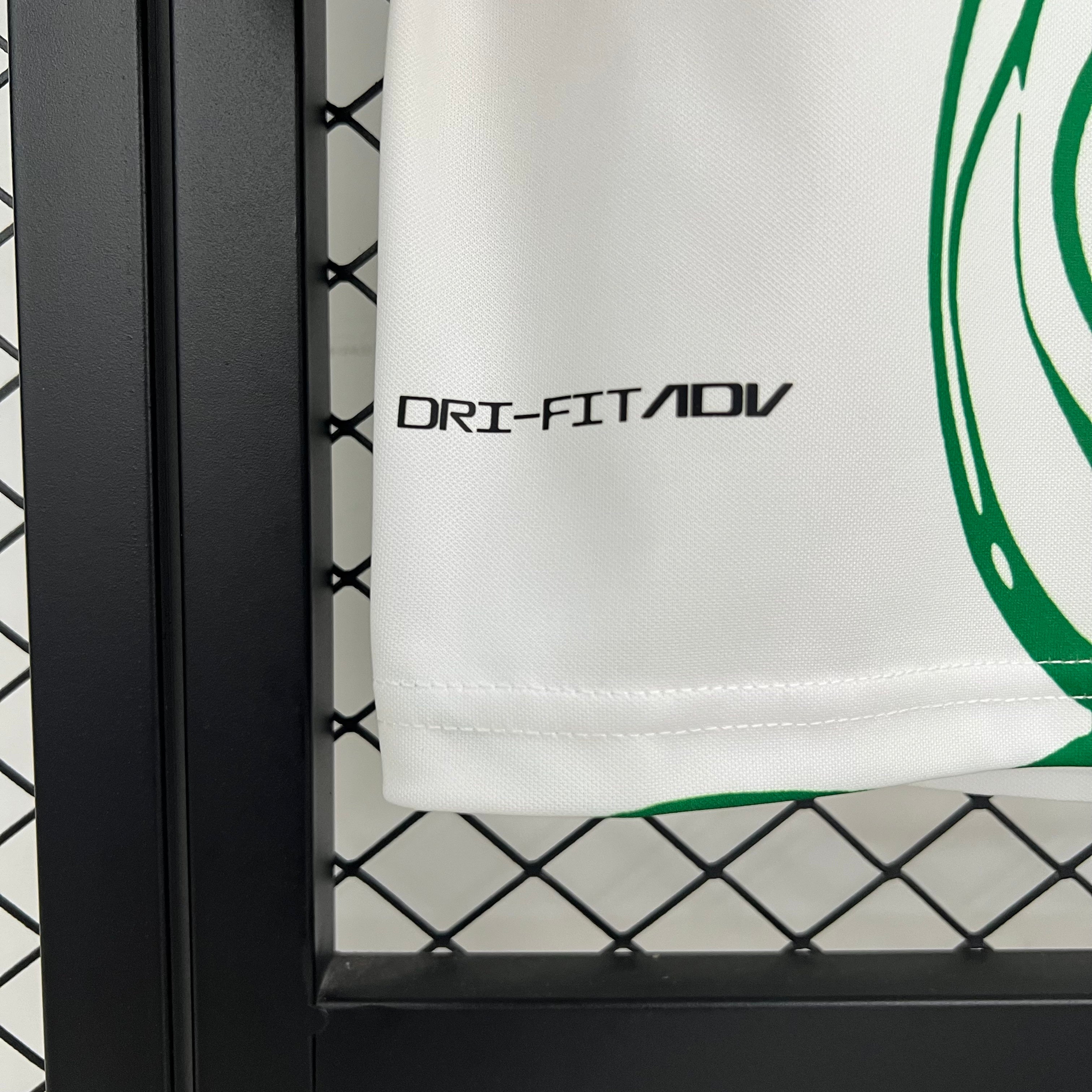 SPORTING - MAILLOT CONCEPT 25/26