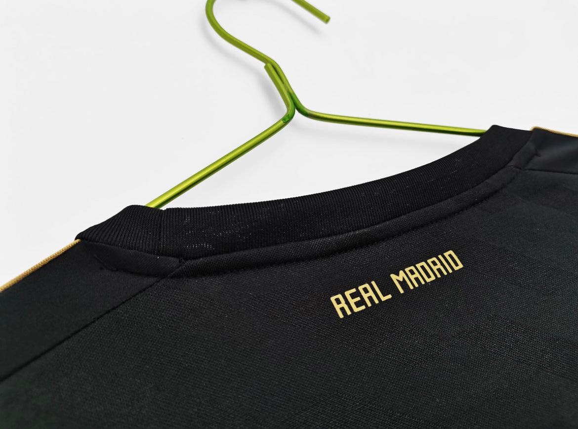 Real Madrid 2011/12 Extérieur