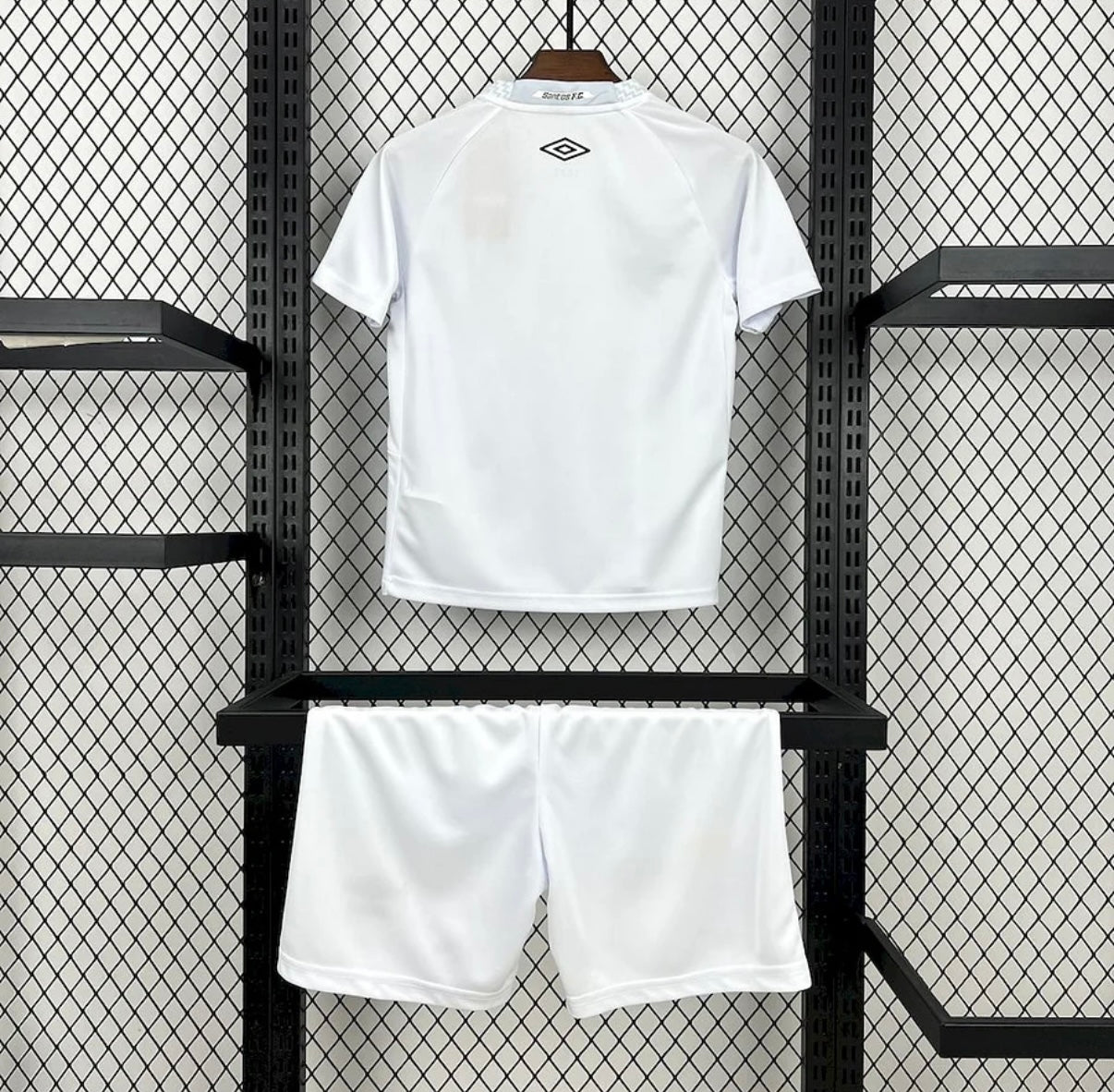 Kits Enfant Santos 2025/26 Extérieur