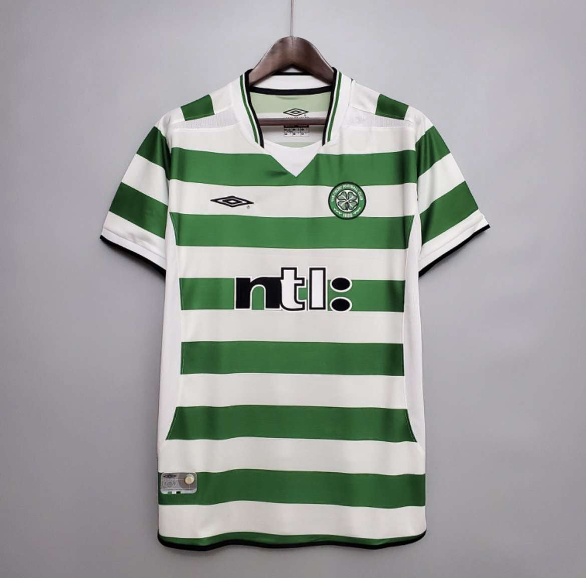 Celtic 2001/02 Domicile