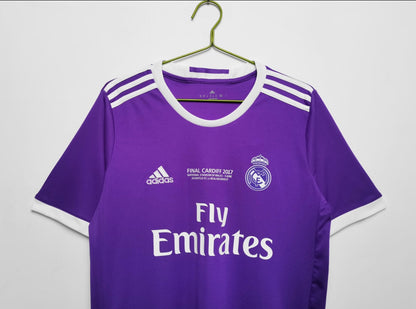Real Madrid 2016/17 Extérieur